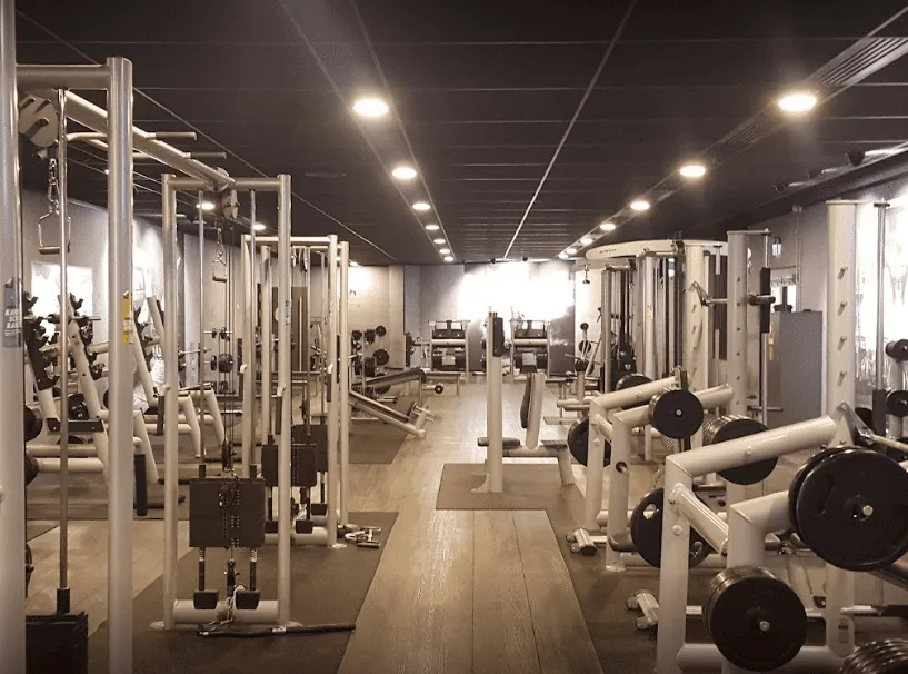 Trainingsbereich · McFIT Fitnessstudio Neumuenster in der Rendsburger Straße