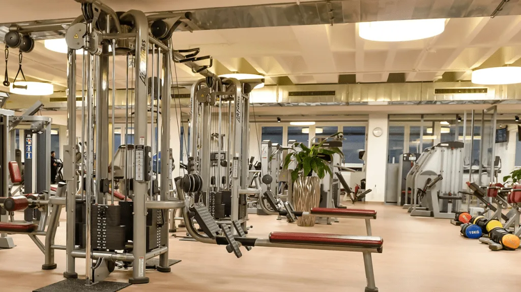 Trainingsbereich · Fitnessstudio München Arabellapark