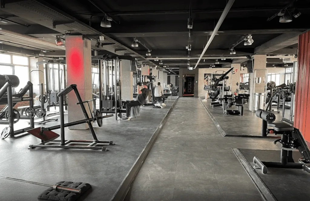 Trainingsbereich · McFIT Fitnessstudio Stuttgart-Feuerbach