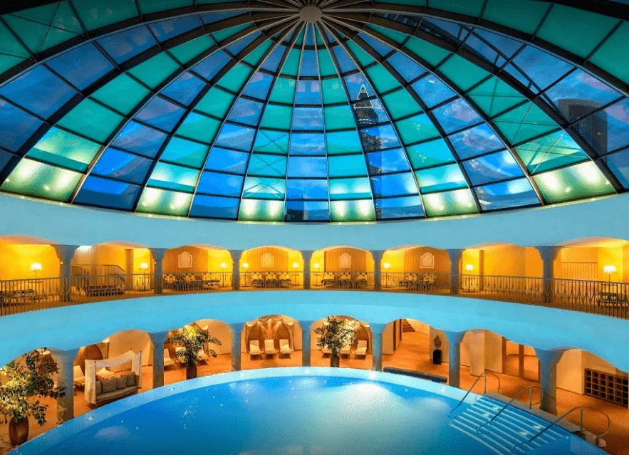 Trainingsbereich · David Lloyd Frankfurt Skyline Plaza