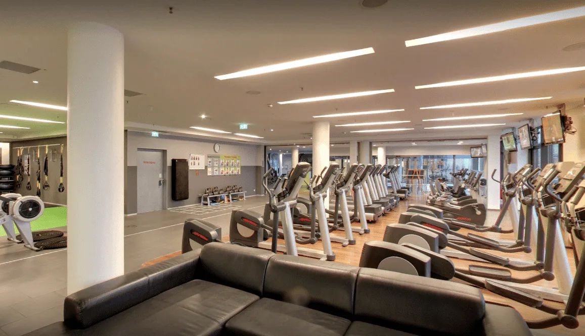 Training area · Fitness First Hamburg Jungfernstieg