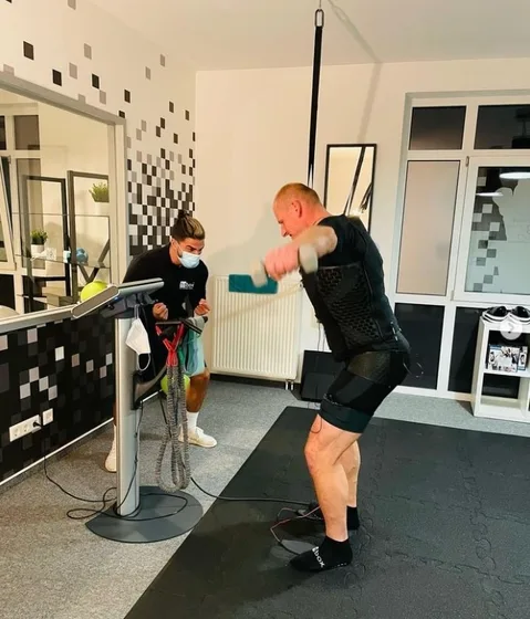 EMS Training fitbox Bergedorf – Coach Furkan