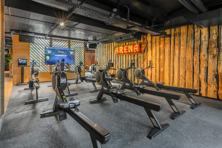 Wellness John Reed JOHN REED Fitness Wien Donau Zentrum - GYMSIDER