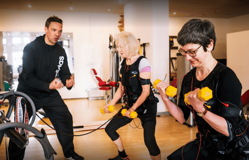 EMS-Training | Quelle: Jörg's Gym - Fitness für Frauen