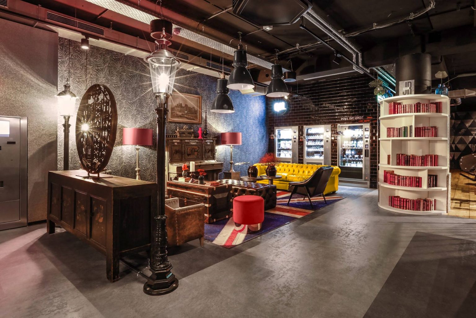 JOHN REED Fitness Düsseldorf - GYMSIDER