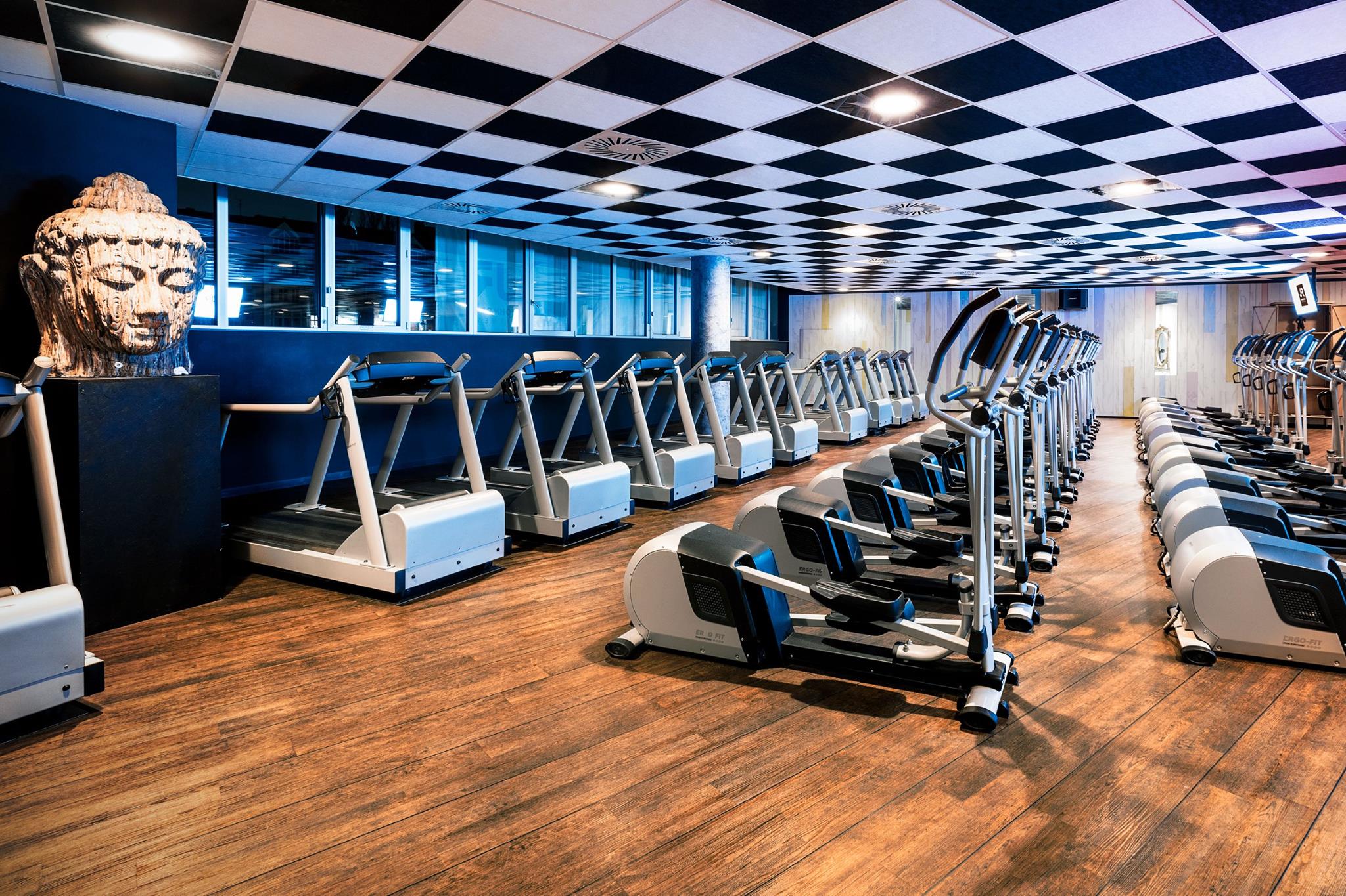 JOHN REED Fitness Kreuzberg Berlin GYMSIDER