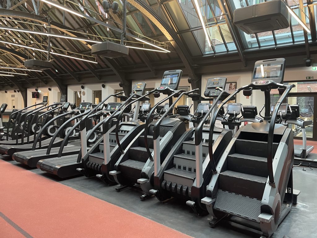 Cardio-Bereich im Fitness First am Stephansplatz